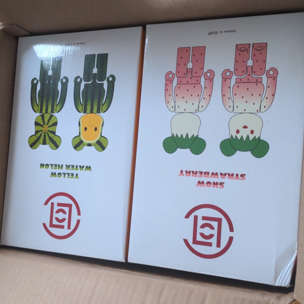 Medicom snow strawberry and yellow water melon 400 100 bearbrick sets both new